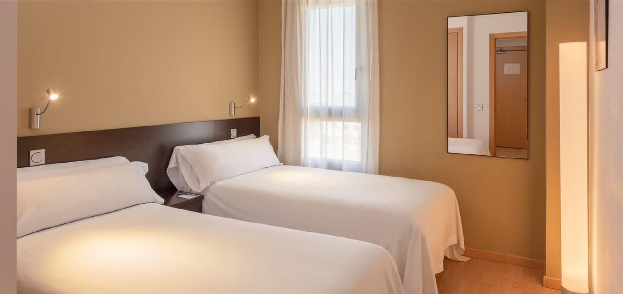 Madrid Airport Suites, Affiliated By Melia Εξωτερικό φωτογραφία