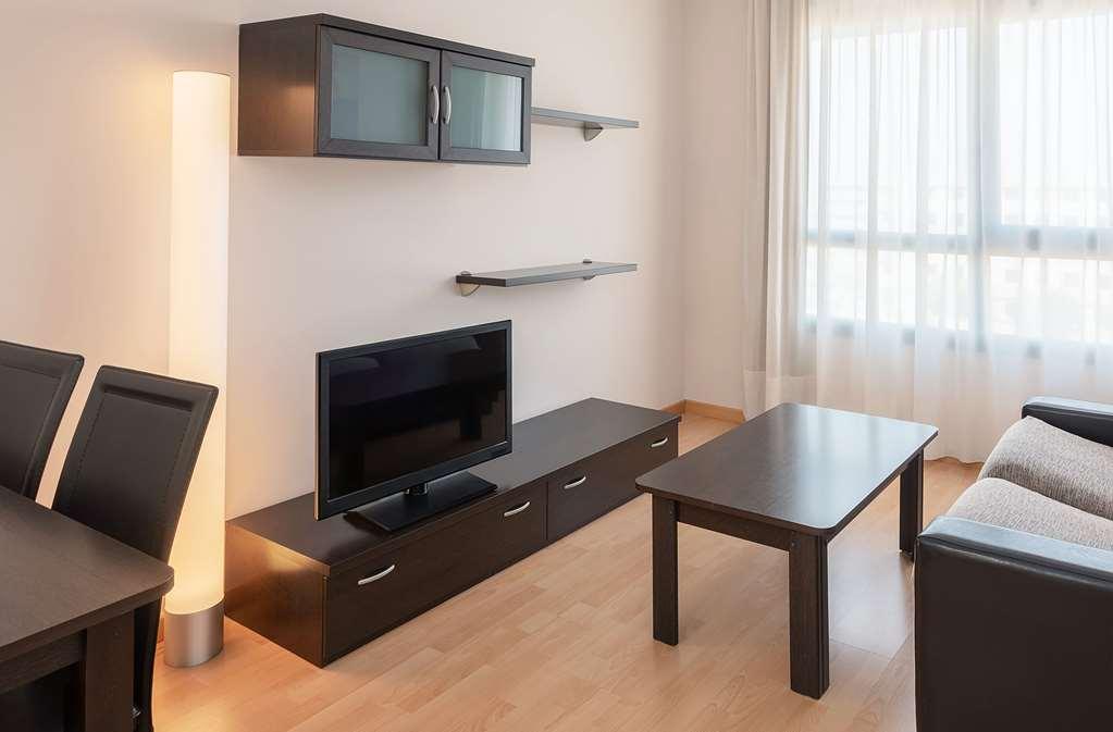 Madrid Airport Suites, Affiliated By Melia Δωμάτιο φωτογραφία